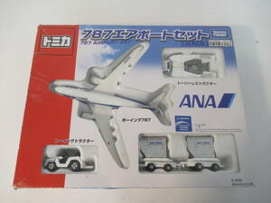 D17 【tomica】 トミカ ギフト 787エアポートセット ANA 