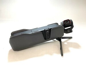 中古 通電OK DJI ディージェイアイ OSMO POCKET オズモポケット2 ジンバルカメラ ハンドル付き 3軸 アクションカメラ 小型 手持ち 動画撮影