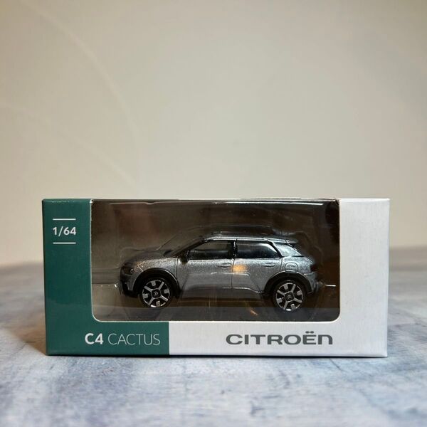 【貴重】C4カクタス　MC顔　未導入　1/64サイズ　ミニカー　ノレブ CITROEN シトロエン NOREV