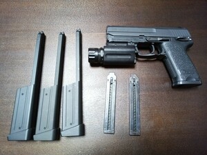 東京マルイ H&K USP 電動ハンドガン ノーマルマガジン2本 ロングマガジン 3本付き プロライトおまけ 