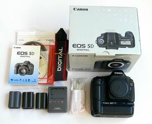 CANON/キヤノン EOS ５D ボディ BATTERY GRIP BG-E4・取扱説明書・元箱・予備バッテリー付