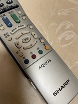 テレビのリモコン　シャープ　世界の亀山　AQUOS 中古品　送料無料！　実動済み_画像3