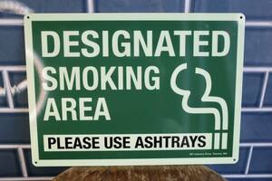 新品　SECURITY SIGN SMOKING AREA セキュリティ　看板　蓄光　メタルサイン　世田谷ベース　防犯　喫煙所