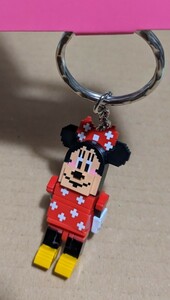 【即決】未使用 キーチェーン　パーク　TDR ディズニー　タグ付/美品　送料無料　ブロック・ミニーマウス　ミニー