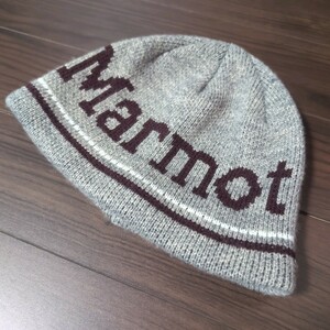 MO■美品■Marmot マーモット ニット帽 メンズ ONEサイズ(56〜59cm) TOAUJC53 グレー 抗菌防臭 保温 給水速乾機能 トレッキング 登山 帽子