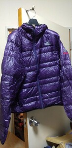 送料無料 希少 国内 正規 ザ ノースフェイス サミット ライト ヒート フーディー L 紫 THE NORTH FACE SUMMIT Light Heat Hoodie ND18971