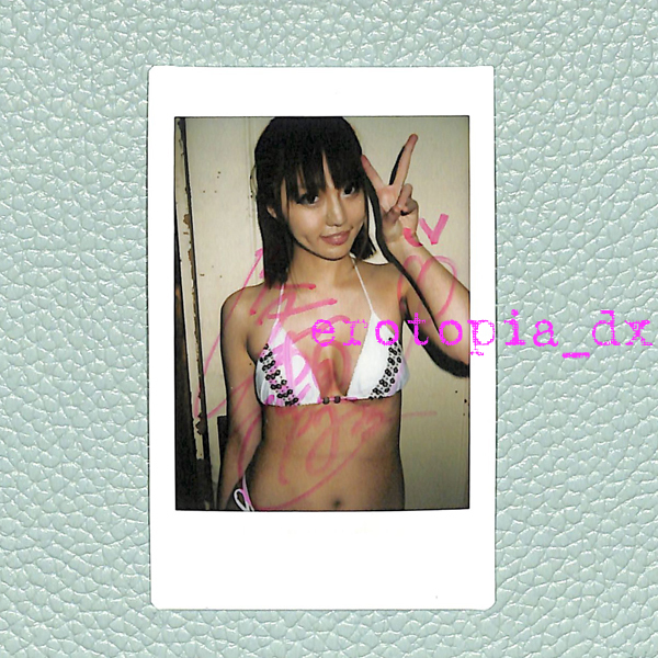 ＃綾瀬なるみ 直筆サイン入りチェキ [2401114]～セクシー女優 AV女優 サイン会 撮影会 写真 イベント 水着 下着 衣装 私服 特典 非売品