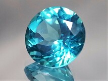 1月の特売品。４．５０ct パライバブルーカラー天然トパーズ ブラジル産_画像3