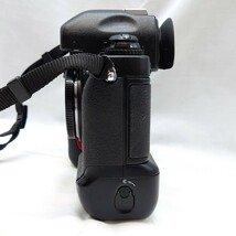 【1円～】 ニコン F5 ボディ 通電確認済み NIKON 一眼レフ カメラ 空シャッター オートフォーカス hgs149_画像2