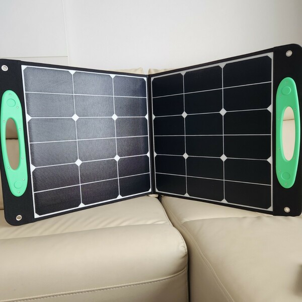 ソーラーパネル 100W 折りたたみ式 充電器 防災 アウトドア ポータブル電源