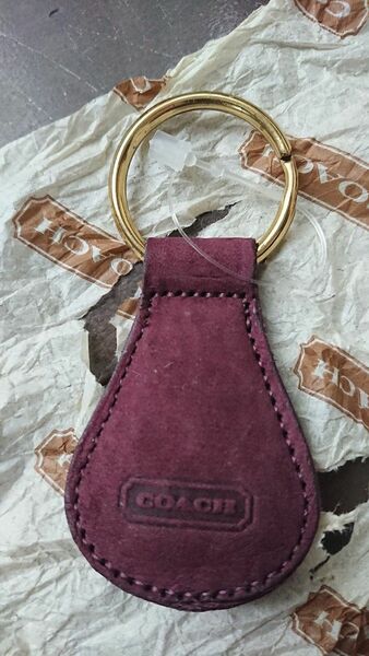 【箱付き未使用】 COACH key キーホルダー コーチ キーリング ストラップ スエード ヌバック レザー 本革 紫色