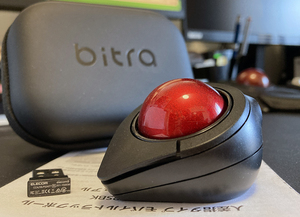 エレコム bitra マウス ワイヤレス (レシーバー付属) トラックボール Sサイズ 小型 人差し指 5ボタン 静音 ブラック M-MT2DRSBK