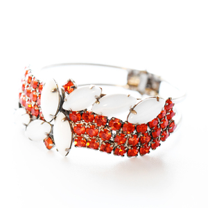 Vintage 1960’s white×red rhinestone silvermetal bracelet