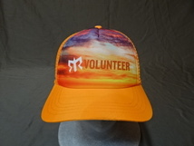 激レア USA購入 アメリカ イベントもの リーボック主催 リレーレース【RAGNAR RELAY】【VOLUNTEER】 ロゴプリント入りメッシュCAP 中古良品_画像2