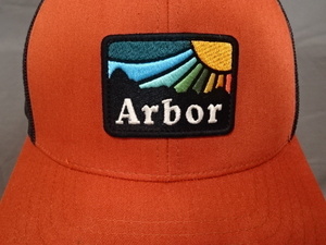 激レア USA購入 アメリカ企業モノ カリフォルニア ベニスビーチ発祥 スノボー系ブランド【Arbor】ロゴ刺繍入りメッシュキャップ 中古良品