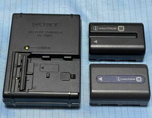 ☆ SONY BATTERY CHARGER BC-VM10+ リチウムイオン充電池 NP-FM500H NP-FM50 ◇ 中古 ☆