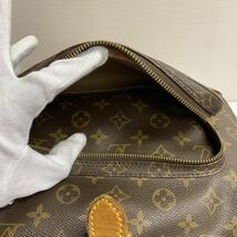 営YY58-100B LOUIS VUITTON ルイヴィトン モノグラム モンスリGM リュック リュックサック バックパック　W約30㎝ H約37㎝ D約13㎝_画像5