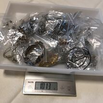 十字架 デザイン アクセサリー　1ｋｇ　大量 まとめ ～ キリスト様、メンズ？レディース？　ゆうパック60サイズ 2_画像10