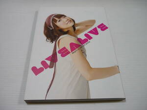 [管00]【送料無料】本 LIVEALIVE CD付 May’n 1st ARTIST BOOK 角川書店