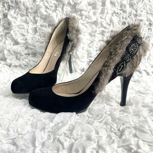 c19 ultimate beautiful goods [ Seven Twelve Thirty ]SEVEN TWELVE THIRTY fur biju beads pumps heel black [36.5 / 23.5 corresponding ]