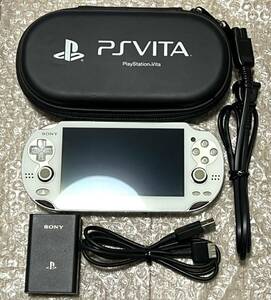 〈美品・動作確認済み〉PS vita PCH -1000 クリスタルホワイト 本体＋専用ケース PlayStation 初期型 有機EL PCH-1100