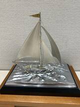 Ｍ2846　銀製品 帆船 ヨット SILVER E.P 開場記念杯　準優勝 平成十五年 ガラスケース入り 置物 飾り_画像4