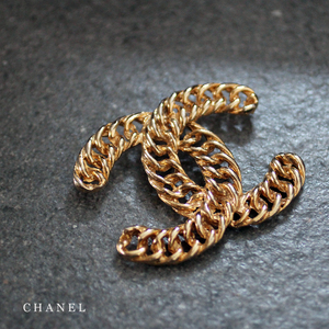 シャネル CHANEL 1107刻印 約5.3cm×6.5cm チェーン ココマーク ヴィンテージ ペンダント トップ ブローチ アクセサリー ジュエリー 小物