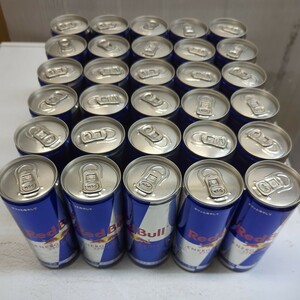 【訳あり】【30本】レッドブル 缶 250ml×30本　/　1箱 エナジードリンク 凹み Red Bull 