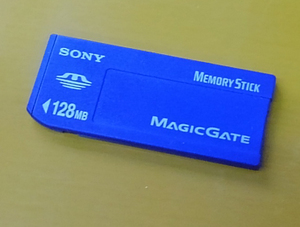 中古　ソニー　純正　メモリースティック　128M　MAGIC GATE SONY 当時物　デシガメ　Duo 送料無料　