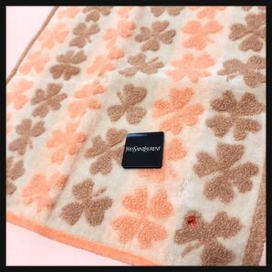 サンローラン イブサンローラン タオルハンカチ クローバー