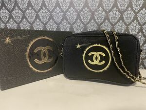 CHANEL ポーチ　バッグ　黒　新品　未使用　ゴールド　ココマーク　ラメ　ブラック　42