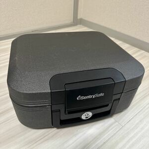 Sentry Safe セントリーセーフ 耐火 防水 ポータブル金庫 耐火金庫 