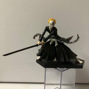  ultra rare bleach BLEACH bleach character z black cape one .