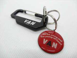 ★VAN JAC ヴァンヂャケット REDアーチロゴチャーム&VANロゴプリントアルミ合金メタルカラビナキーホルダーセット★ 