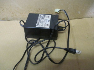KYOSHO AC Quick Charger 充電器 7.2v/8.4v 1200~2000mAh (W)