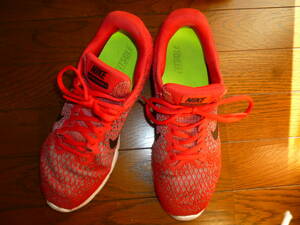 即決・送料込★NIKE ナイキ★軽量ニットウォークジョギング AIR MAX SEQUENT 2 エアマックス シークエント2 852461-600★赤ｘ黒 US9(27cm)