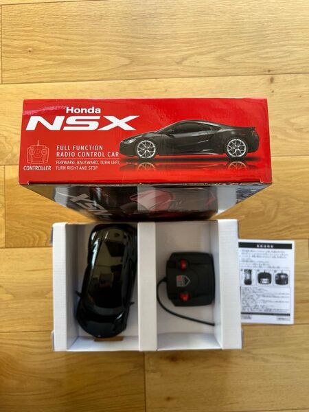 Honda 正規ライセンス NSXラジコンカーのBLACKカラーです。