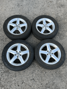 VOLKS WAGEN 　16インチ 6J 112 5H BRIDGESTONE スタッドレス 205/55/16　管065