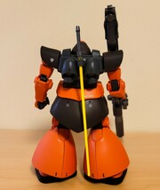 MG 1/100 MS-09RS シャア・アズナブル専用 リックドム (機動戦士ガンダム)　　素組立て完成品_画像5