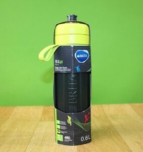 未使用 ブリタ フィル&ゴー アクティブ ボトル型浄水器 0.6L ライム 水筒 ボトル BRITA パッケージ破れ