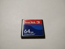 ヨゴレ有り　64MB　メガバイト　SanDisk　CFカード　フォーマット済み　コンパクトフラッシュ　メモリーカード_画像1