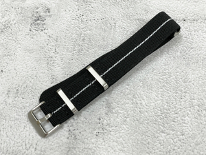 ラグサイズ：22mm NATO 腕時計ベルト 伸縮素材 ファブリック ストラップ カラー：ブラック/ホワイト ナイロン ゴムバンド TF02