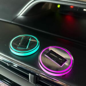 Haofy LEDカーカップマット、2ピースUSB充電ソーラー充電LEDカーカップコースター自動ライトオン/オフ自動車トラック車両用　2023購入