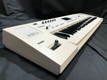 超美品 Roland ローランド キーボード FA06 シンセサイザー 61鍵盤 鍵盤楽器 ケース付き_画像2