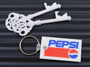 【ＰＥＰＳＩ・ペプシ】※《ラバーキーホルダー》　９１～９６年代ロゴ　アメリカン雑貨　キーリング