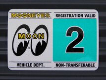 【MOONEYES・ムーンアイズ】※《レジストレーションステッカー・２月 》※ 車検ステッカー　ハワイ　(DM212-02)_画像2