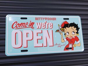 【Betty Boop・ベティちゃん】※《ライセンスプレート ／BETTY-OPEN3】　アメリカン雑貨　ナンバープレート