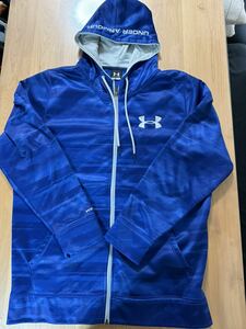 ★おすすめ・程度良好・送料無料②★アンダーアーマー UNDER ARMOUR ヨットパーカー スウェット フーディ 左胸部にロゴ刺繍 XLサイズ