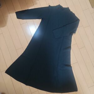 UNIQLO　メリノウールモックネックワンピース　ダークグリーン　ユニクロ