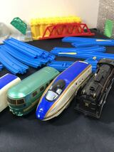 ★TOMY プラレール 列車 汽車 直線レール 曲線レール まが ブロック橋脚 ポイントレール トンネル 駅 橋 その他★_画像8